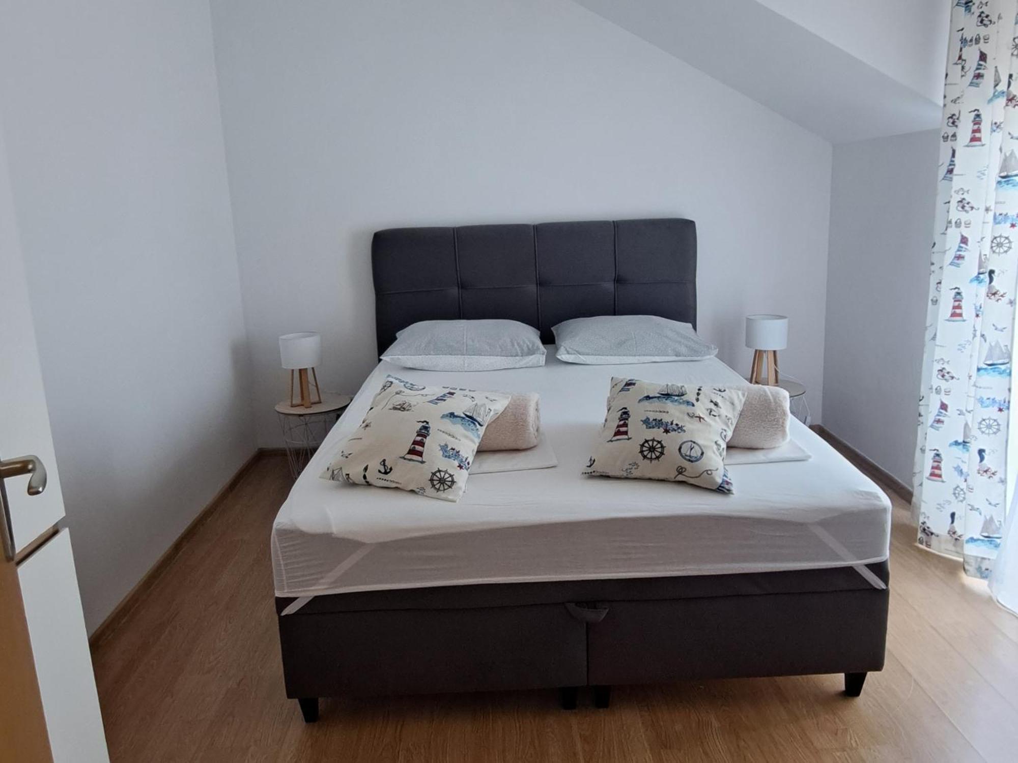 Apartments&Room Babic Kastela Bilik gambar