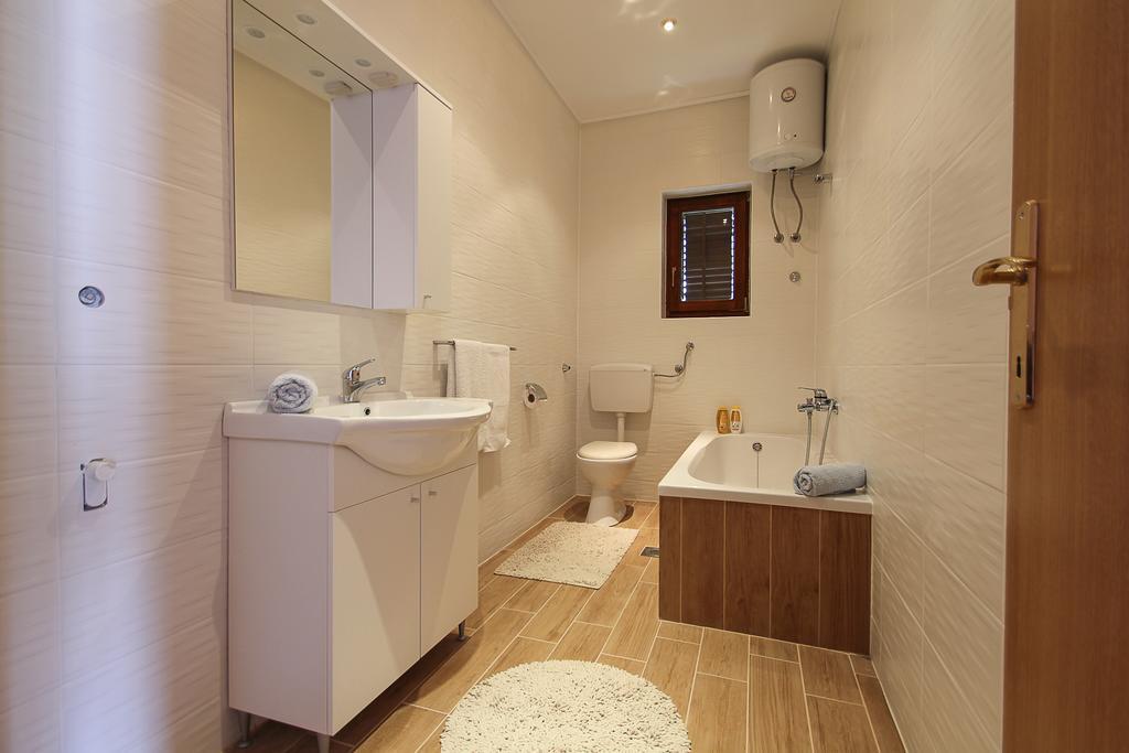 Apartments&Room Babic Kastela Luaran gambar