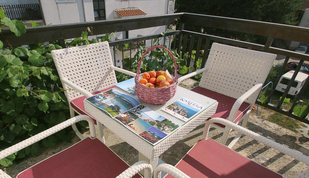 Apartments&Room Babic Kastela Luaran gambar